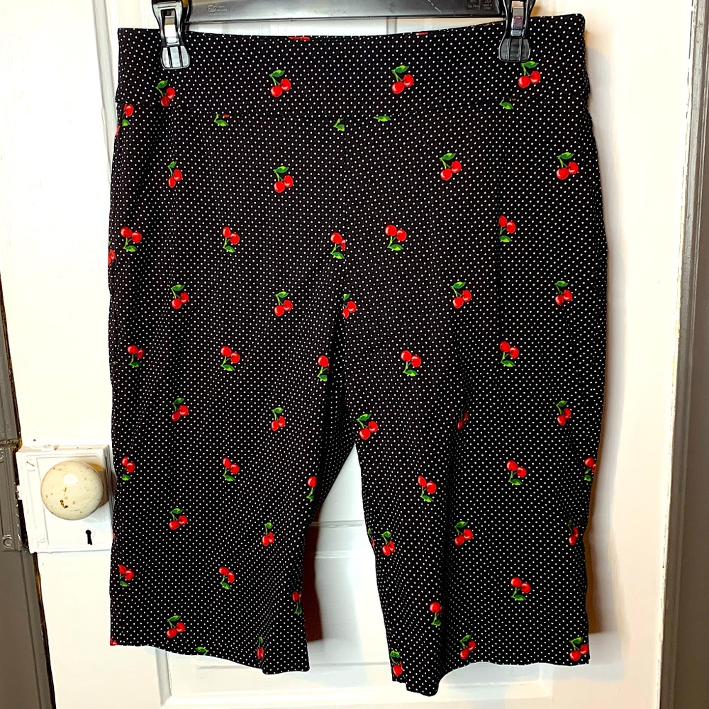 Counterparts Polka Dot Cherry Retro Style Pull-on Shorts